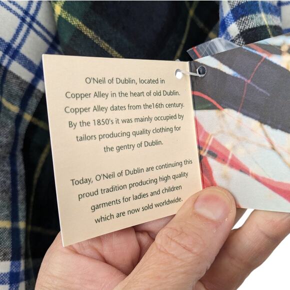New-with-Tag Vintage O'NEIL of DUBLIN CHILD'S CAPE Irish Wool Blend Tartan Plaid - Picture 5 of 10